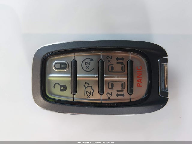 46309905 :رقم المزاد ، 2C4RC1GG6VR600994 vin ، 2027 Chrysler Pacifica مزاد بيع