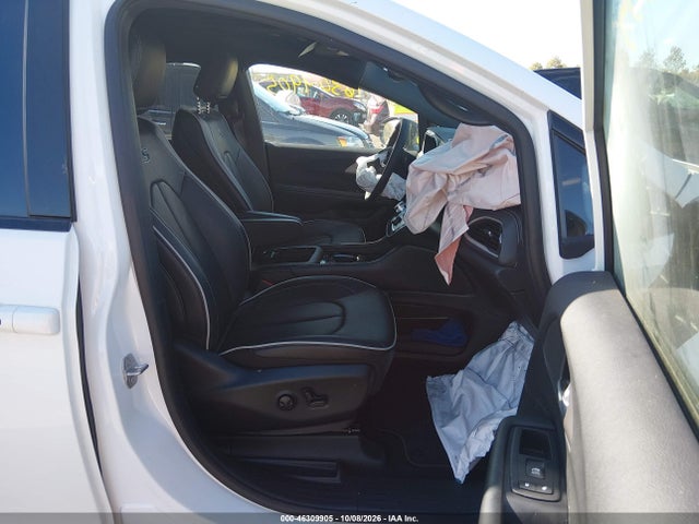 46309905 :رقم المزاد ، 2C4RC1GG6VR600994 vin ، 2027 Chrysler Pacifica مزاد بيع