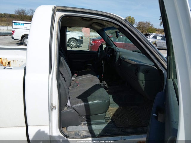 2005 Chevrolet Silverado 1500 Work Truck მანქანა იყიდება აუქციონზე, vin: 1GCEK14T75Z185810, აუქციონის ნომერი: 46309989