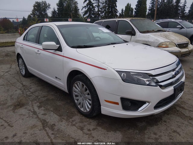2010 Ford Fusion Hybrid მანქანა იყიდება აუქციონზე, vin: 3FADP0L36AR395179, აუქციონის ნომერი: 46310061