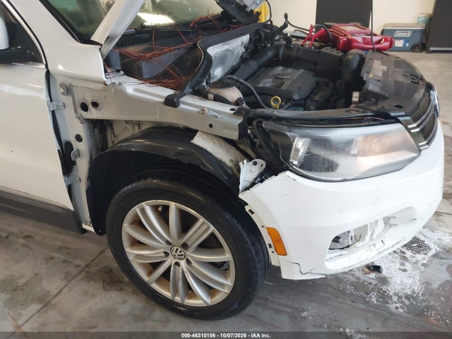 46310156 :رقم المزاد ، WVGAV7AX2FW559173 vin ، 2015 Volkswagen Tiguan Sel مزاد بيع