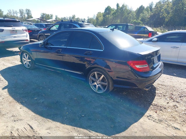 2014 Mercedes-benz C 300 Sport 4matic მანქანა იყიდება აუქციონზე, vin: WDDGF8AB7EA942811, აუქციონის ნომერი: 46310253
