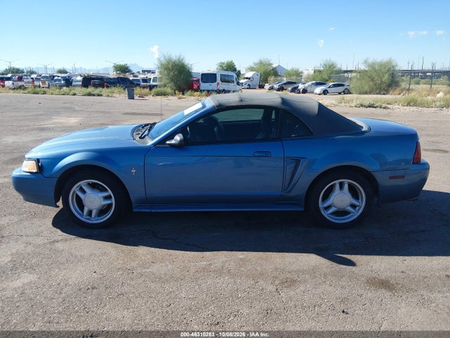 2000 Ford Mustang მანქანა იყიდება აუქციონზე, vin: 1FAFP4449YF266531, აუქციონის ნომერი: 46310283