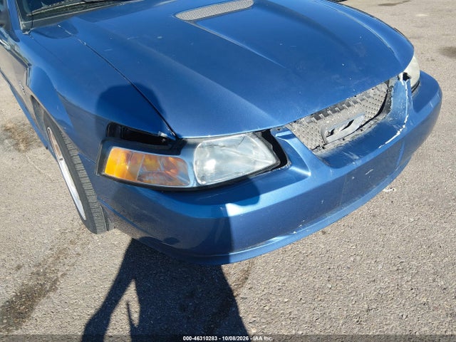 2000 Ford Mustang მანქანა იყიდება აუქციონზე, vin: 1FAFP4449YF266531, აუქციონის ნომერი: 46310283