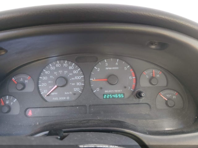 2000 Ford Mustang მანქანა იყიდება აუქციონზე, vin: 1FAFP4449YF266531, აუქციონის ნომერი: 46310283