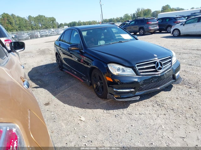 Auction sale of the 2014 Mercedes-benz C 250 Sport, vin: WDDGF4HB2EG256137, lot number: 46310289