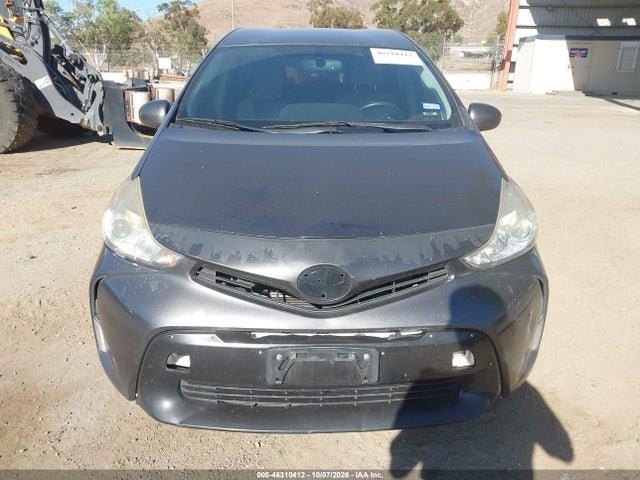 Toyota Prius V Four 2015 JTDZN3EU4FJ026951 Image 12