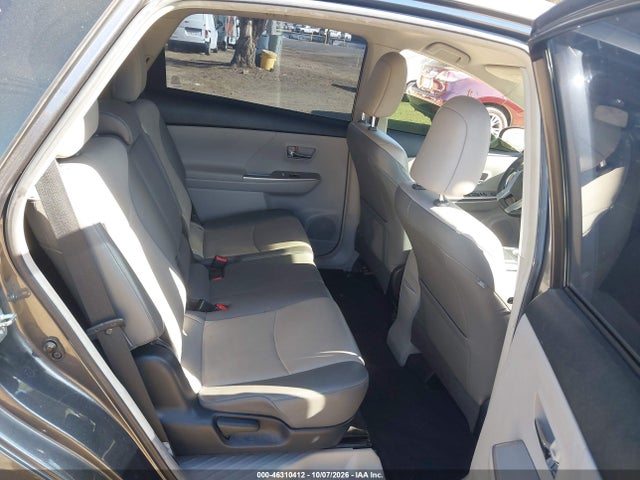 Toyota Prius V Four 2015 JTDZN3EU4FJ026951 Image 8