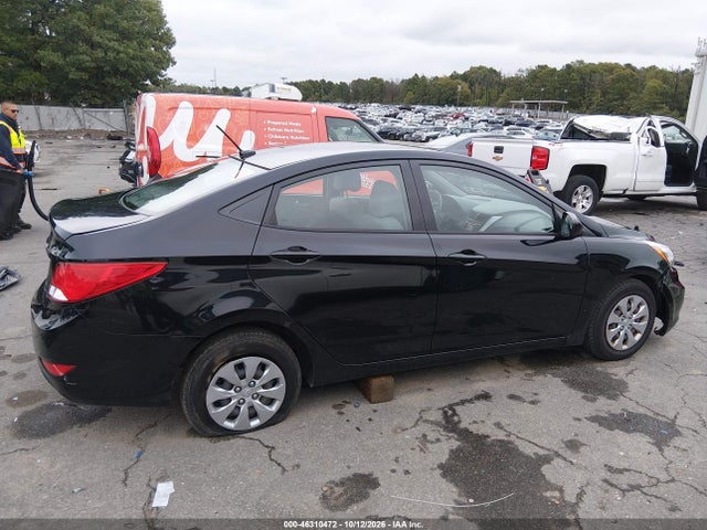 2017 Hyundai Accent Se მანქანა იყიდება აუქციონზე, vin: KMHCT4AE8HU327168, აუქციონის ნომერი: 46310472