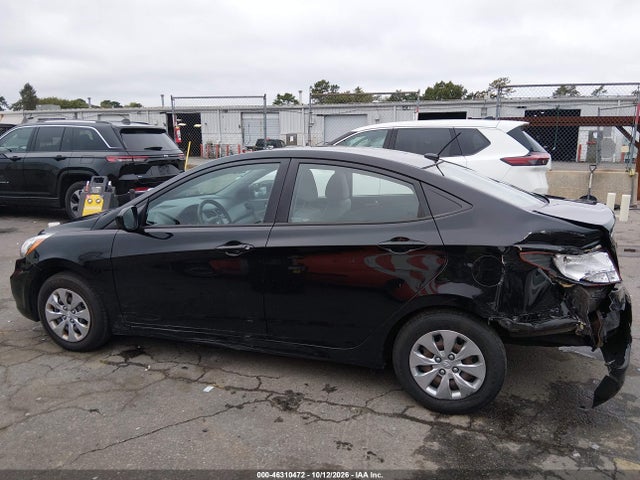 2017 Hyundai Accent Se მანქანა იყიდება აუქციონზე, vin: KMHCT4AE8HU327168, აუქციონის ნომერი: 46310472