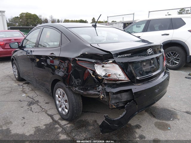 2017 Hyundai Accent Se მანქანა იყიდება აუქციონზე, vin: KMHCT4AE8HU327168, აუქციონის ნომერი: 46310472