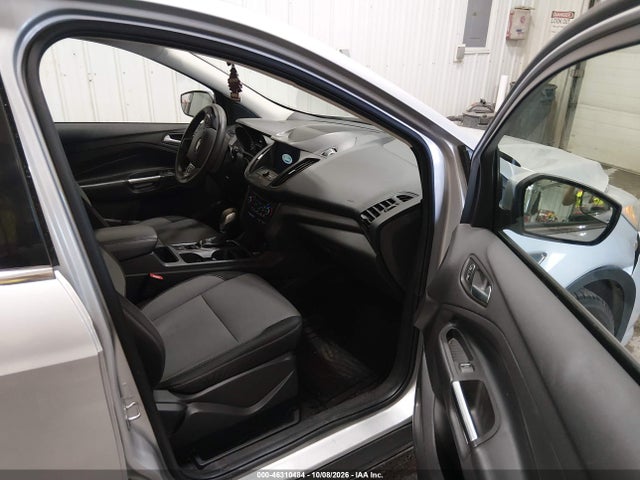 Продаж на аукціоні авто 2019 Ford Escape Se, vin: 1FMCU9GD0KUB10505, номер лоту: 46310484