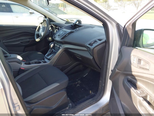 46310594 :رقم المزاد ، 1FMCU0F79FUB46898 vin ، 2015 Ford Escape S مزاد بيع