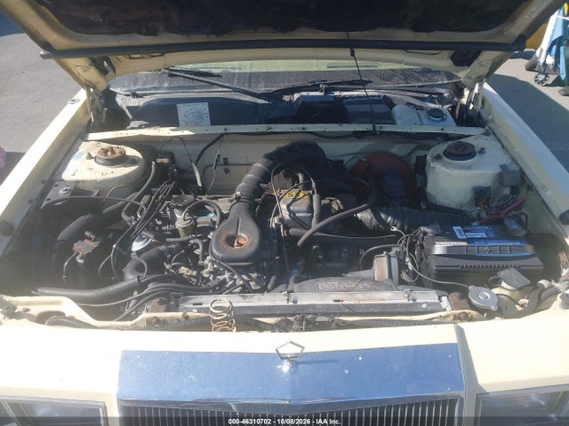 1982 Chrysler Lebaron Town And Country მანქანა იყიდება აუქციონზე, vin: 1C3BC59D8CF240681, აუქციონის ნომერი: 46310702