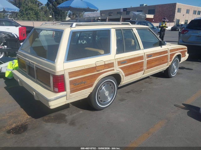 1982 Chrysler Lebaron Town And Country მანქანა იყიდება აუქციონზე, vin: 1C3BC59D8CF240681, აუქციონის ნომერი: 46310702