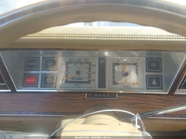 1982 Chrysler Lebaron Town And Country მანქანა იყიდება აუქციონზე, vin: 1C3BC59D8CF240681, აუქციონის ნომერი: 46310702