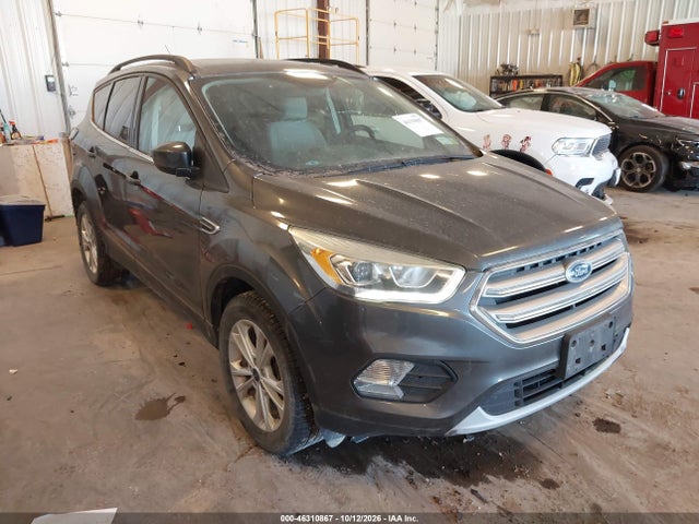 Продажа на аукционе авто 2017 Ford Escape Se, vin: 1FMCU9GD2HUB34698, номер лота: 46310867