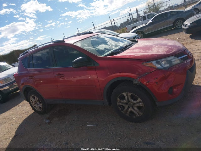 JTMZFREV9FJ039431 Toyota RAV4 LE