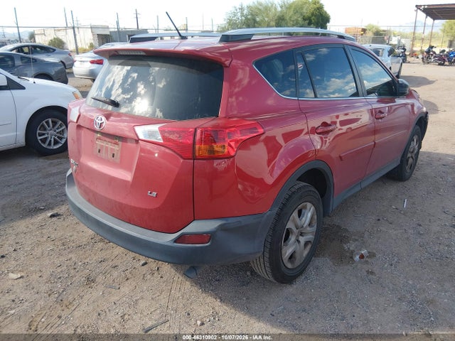 JTMZFREV9FJ039431 Toyota RAV4 LE