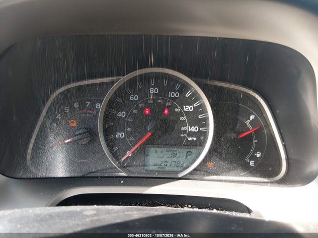 JTMZFREV9FJ039431 Toyota RAV4 LE