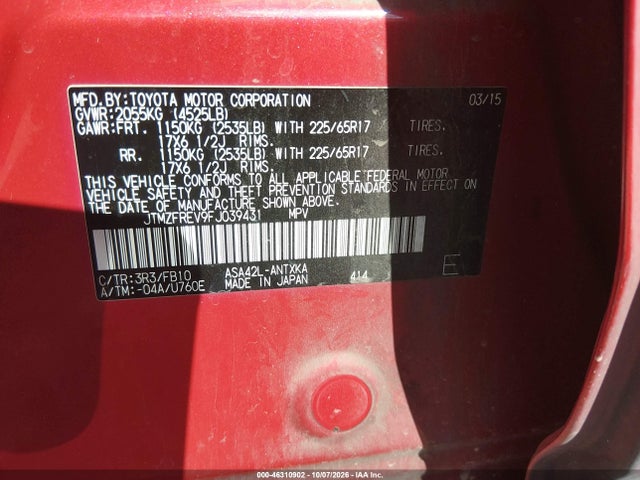 JTMZFREV9FJ039431 Toyota RAV4 LE