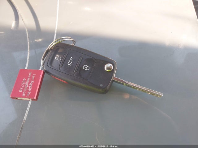 Продаж на аукціоні авто 2010 Volkswagen Jetta Limited Edition, vin: 3VWAZ7AJ7AM121551, номер лоту: 46310952