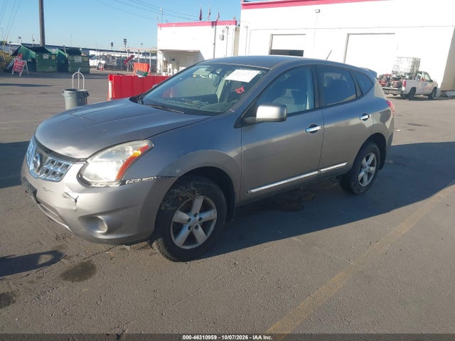 2013 Nissan Rogue S მანქანა იყიდება აუქციონზე, vin: JN8AS5MV1DW642770, აუქციონის ნომერი: 46310959