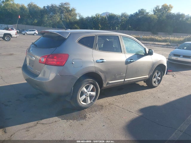 2013 Nissan Rogue S მანქანა იყიდება აუქციონზე, vin: JN8AS5MV1DW642770, აუქციონის ნომერი: 46310959
