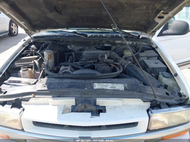Aukcja sprzedaży 1998 Chevrolet Blazer Lt, vin: 1GNCS13W7W2244097, numer aukcji: 46311065
