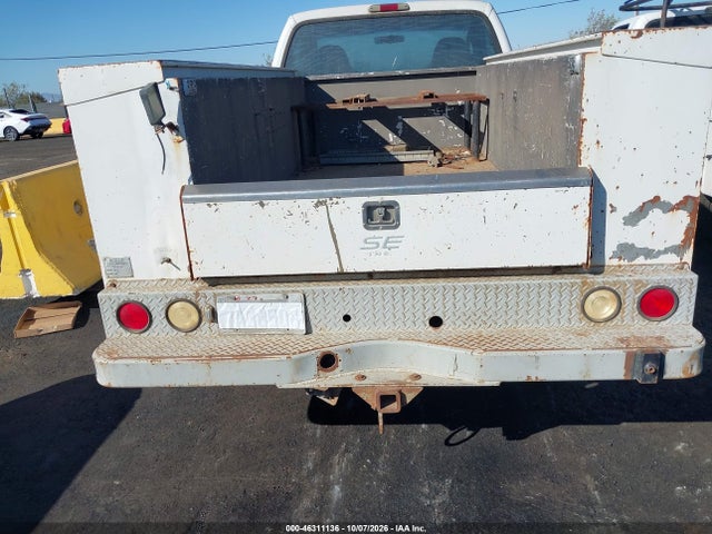 46311136 :رقم المزاد ، 1FDNF21S33EA66674 vin ، 2003 Ford F250 Super Duty مزاد بيع