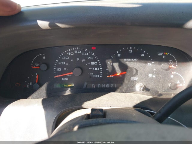 46311136 :رقم المزاد ، 1FDNF21S33EA66674 vin ، 2003 Ford F250 Super Duty مزاد بيع
