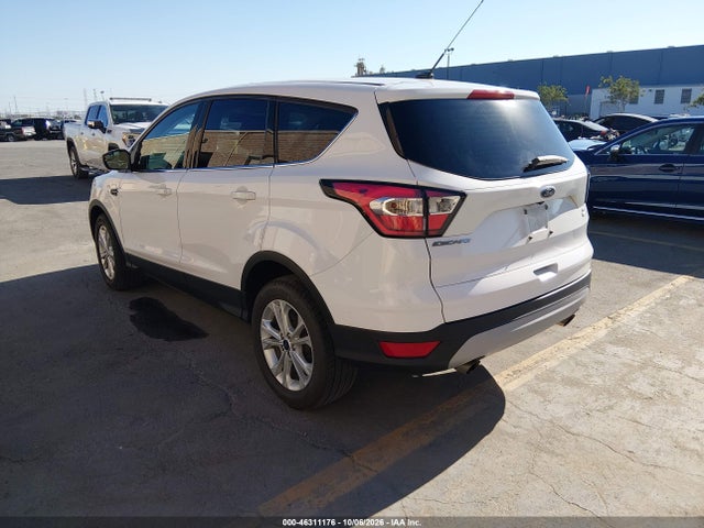 Ford ESCAPE SE 2017 1FMCU9GD1HUE18498 Image 3