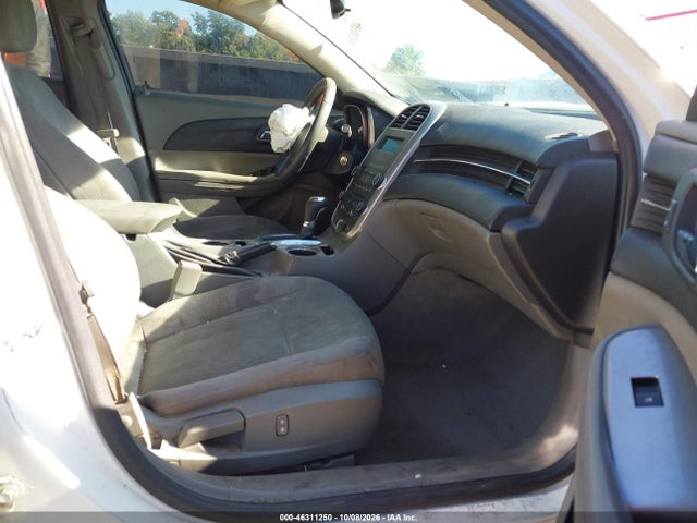 46311250 :رقم المزاد ، 1G11A5SL2FF282839 vin ، 2015 Chevrolet Malibu 1fl مزاد بيع
