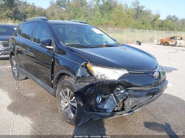 46311325 :رقم المزاد ، 2T3WFREV1HW336586 vin ، 2017 Toyota Rav4 Xle مزاد بيع