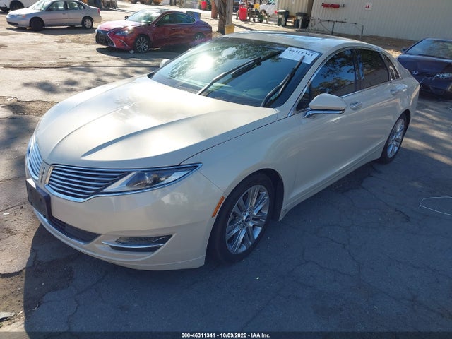 Lincoln MKZ 2016 3LN6L2GK9GR631212 Image 2