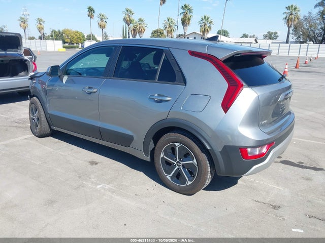 KIA NIRO LX 2023 KNDCP3LE3P5096530 Image 3