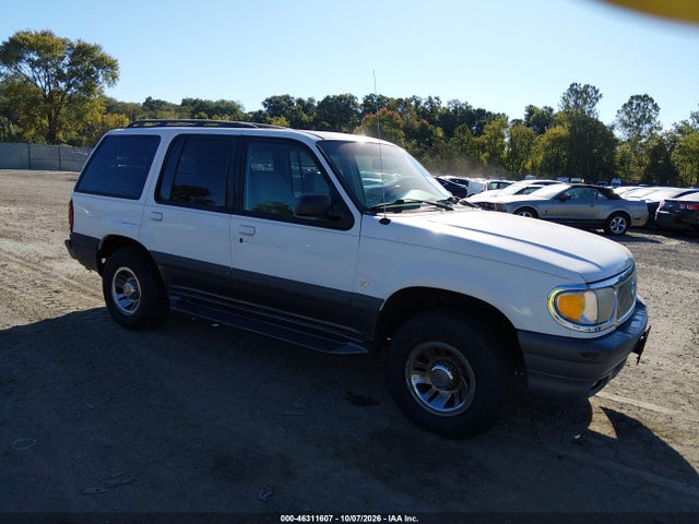 46311607 :رقم المزاد ، 4M2DU86P7YUJ17565 vin ، 2000 Mercury Mountaineer مزاد بيع