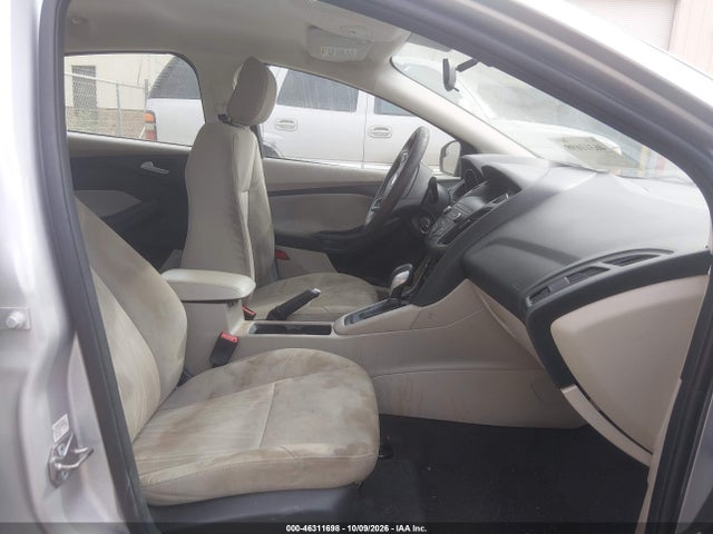 Ford FOCUS SE 2018 1FADP3FE5JL265715 Image 5