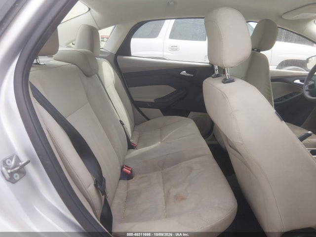 Ford FOCUS SE 2018 1FADP3FE5JL265715 Image 8