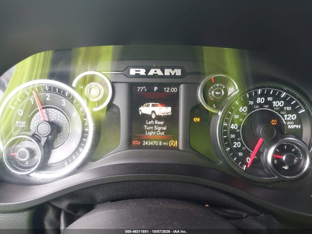46311801 :رقم المزاد ، 1C6RREFT5LN288852 vin ، 2020 Ram 1500 Big Horn  4x2 5'7 Box مزاد بيع