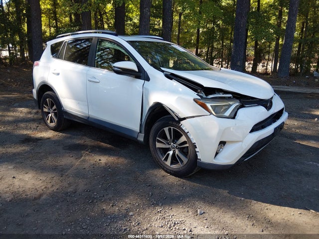 46311835 :رقم المزاد ، JTMRFREV3JJ716952 vin ، 2018 Toyota Rav4 Xle مزاد بيع