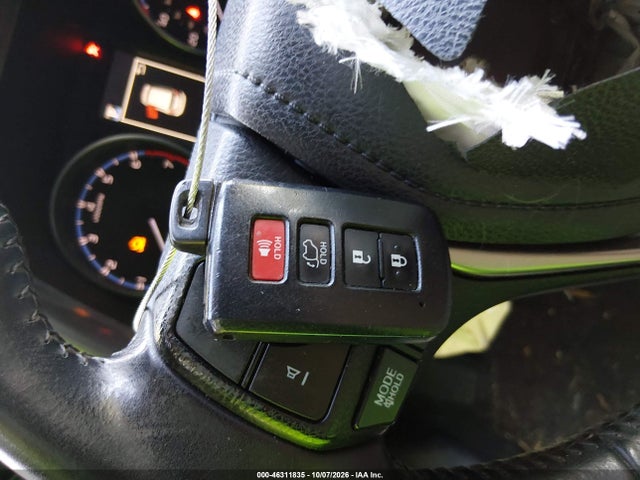 Продажа на аукционе авто 2018 Toyota Rav4 Xle, vin: JTMRFREV3JJ716952, номер лота: 46311835