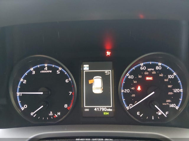 Продажа на аукционе авто 2018 Toyota Rav4 Xle, vin: JTMRFREV3JJ716952, номер лота: 46311835