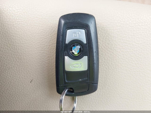 46311853 :رقم المزاد ، WBA3A5G5XFNS88398 vin ، 2015 Bmw 328i مزاد بيع
