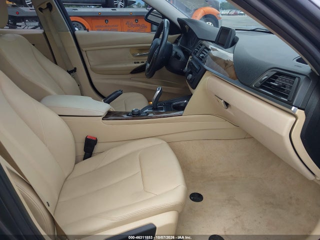 46311853 :رقم المزاد ، WBA3A5G5XFNS88398 vin ، 2015 Bmw 328i مزاد بيع