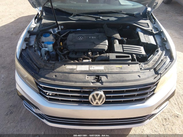 1VWDT7A31HC078272 Volkswagen Passat 1.8t R-line