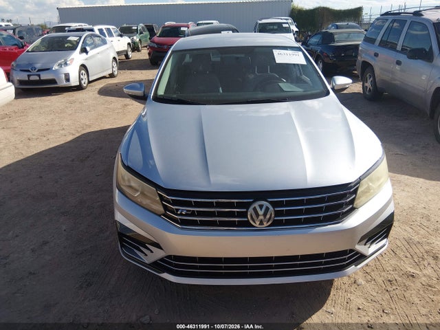 1VWDT7A31HC078272 Volkswagen Passat 1.8t R-line