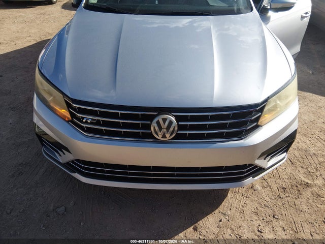 1VWDT7A31HC078272 Volkswagen Passat 1.8t R-line