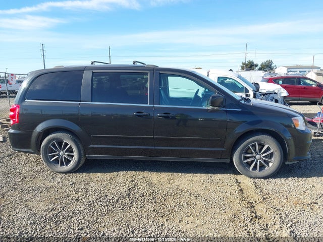 2C4RDGCG4HR717208 Dodge Grand Caravan Sxt
