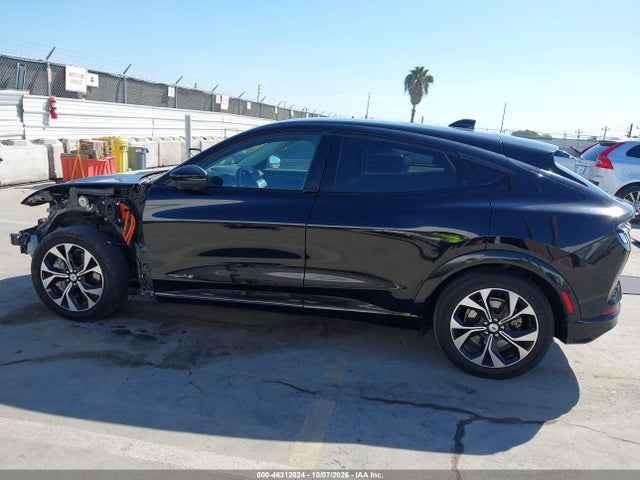 2022 Ford Mustang Mach-e Premium მანქანა იყიდება აუქციონზე, vin: 3FMTK3R70NMA11640, აუქციონის ნომერი: 46312024